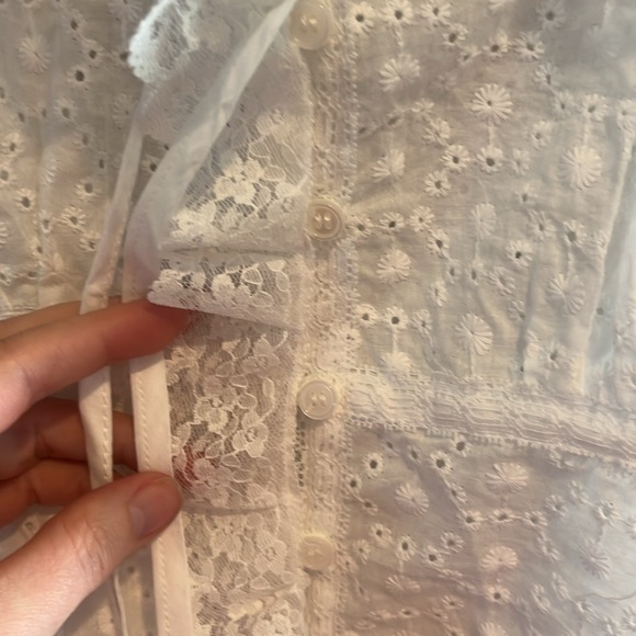 NWT Lacey White eyelet top size Small - Picture 4 of 12